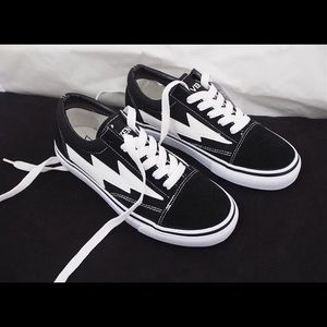 Meet your Posher, Amya